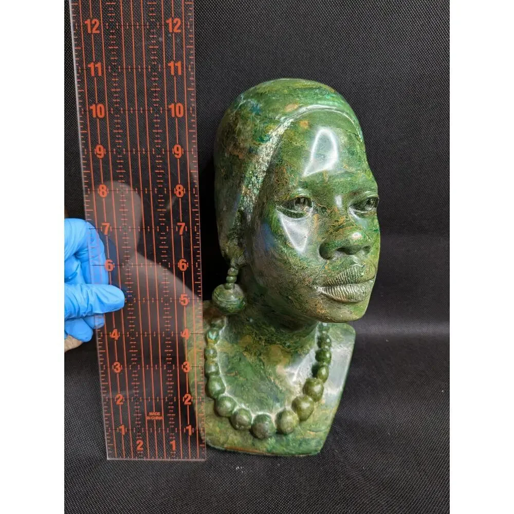James Tandi Green Stone African Woman Carved Bust Signed Excellent Condition - Picture 7 of 10